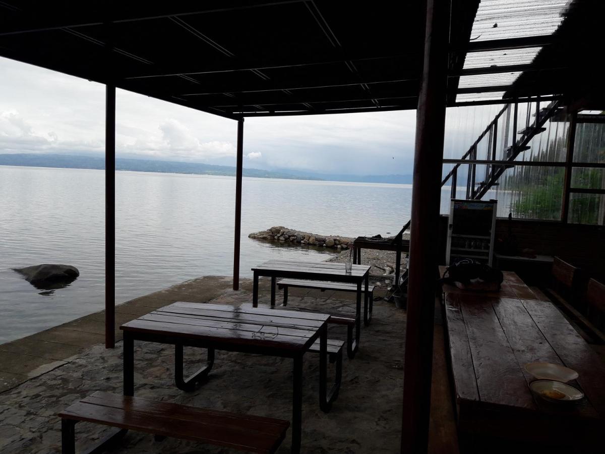 Pondok Berata Dapdap Balige Exterior foto