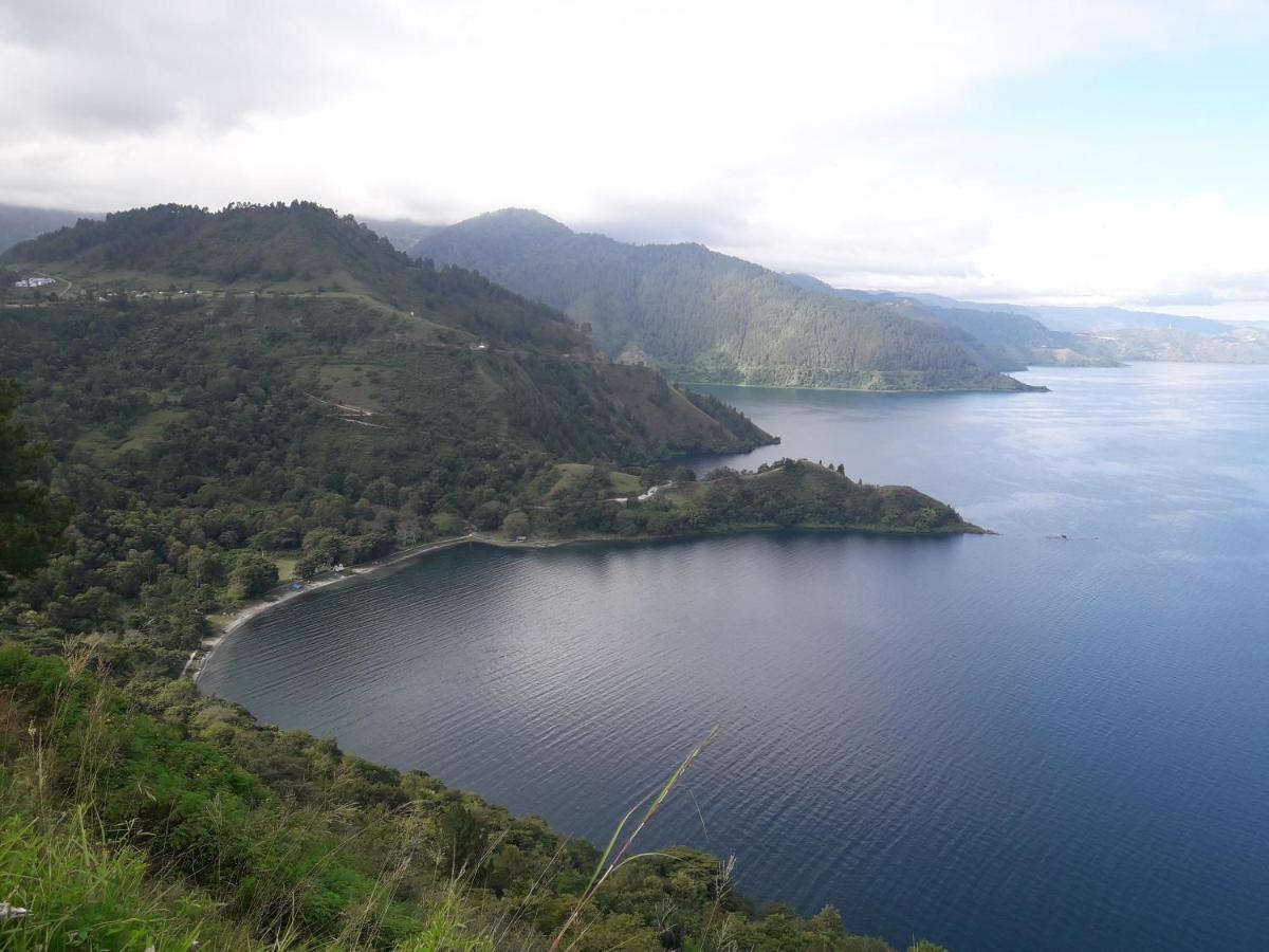 Pondok Berata Dapdap Balige Exterior foto