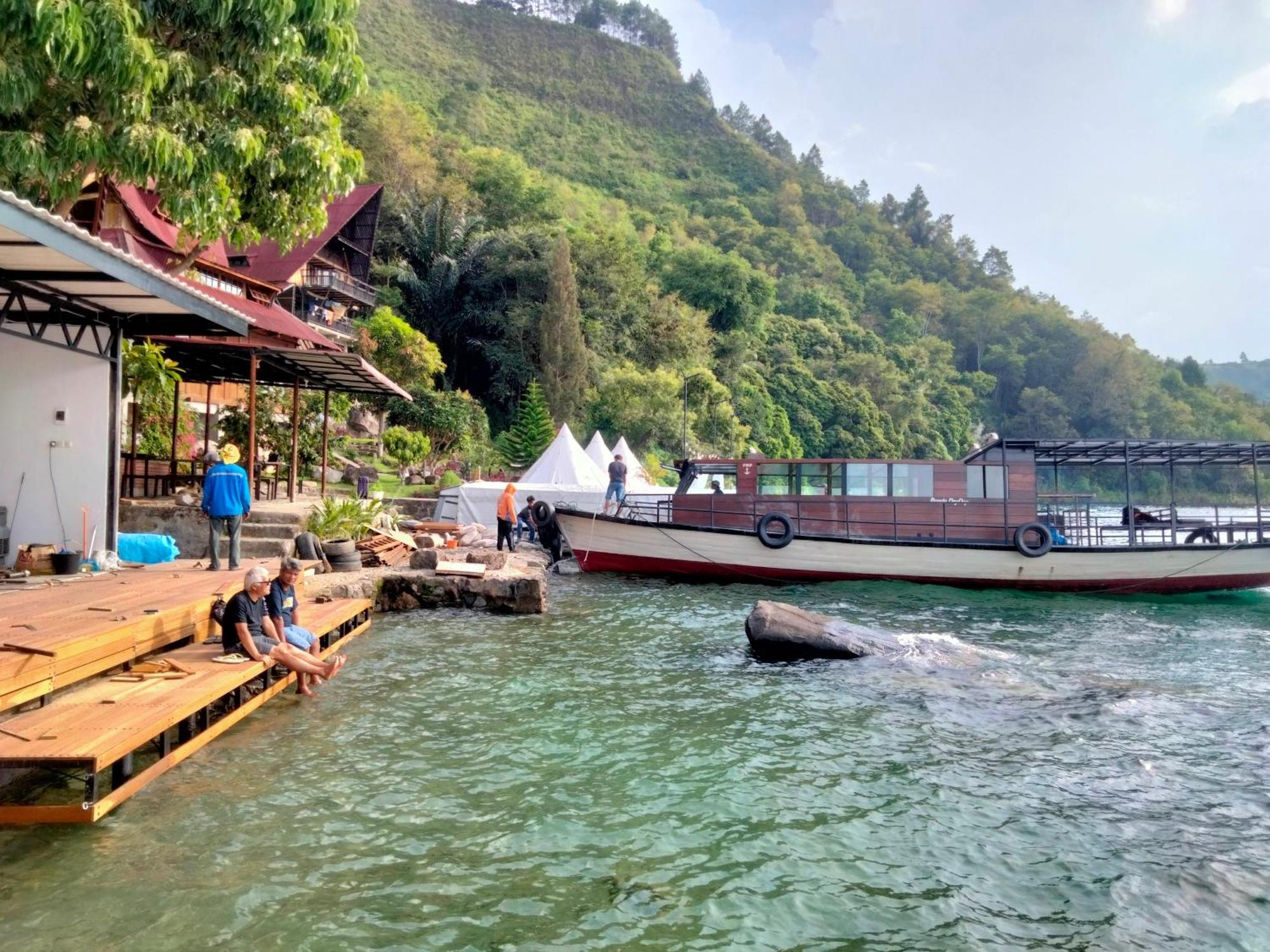 Pondok Berata Dapdap Balige Exterior foto